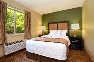 Room #51177208 at Extended Stay America Suites Cincinnati Fairfield