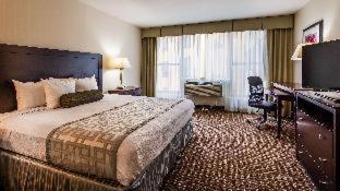 Room #4986218 at Best Western Plus Philadelphia Airport S. At Widener Univ.