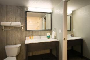 Room #44563710 at Hotel Azure