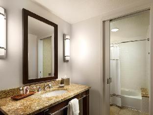 Room #18492207 at AT&T Hotel & Conference Center at the University of Texas