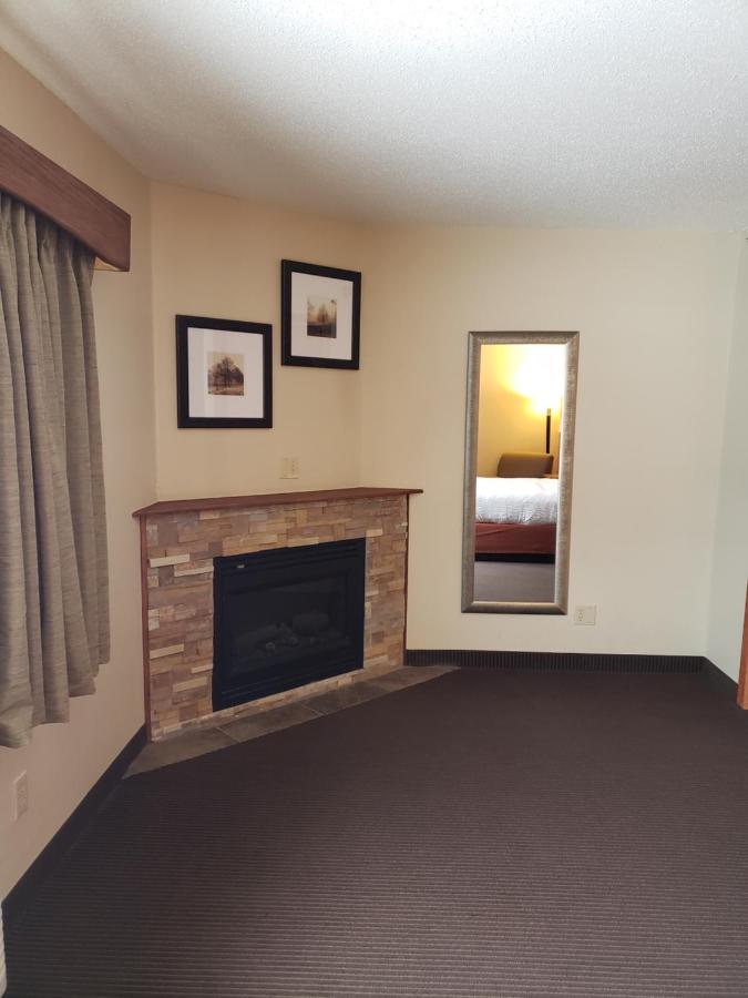 1 King Bed, One Bedroom, Suite, Non-Smoking at AmericInn by Wyndham Iron River