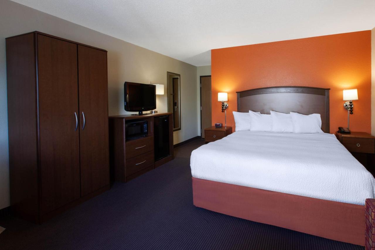 Deluxe King Room - Non-Smoking at AmericInn by Wyndham Iron River