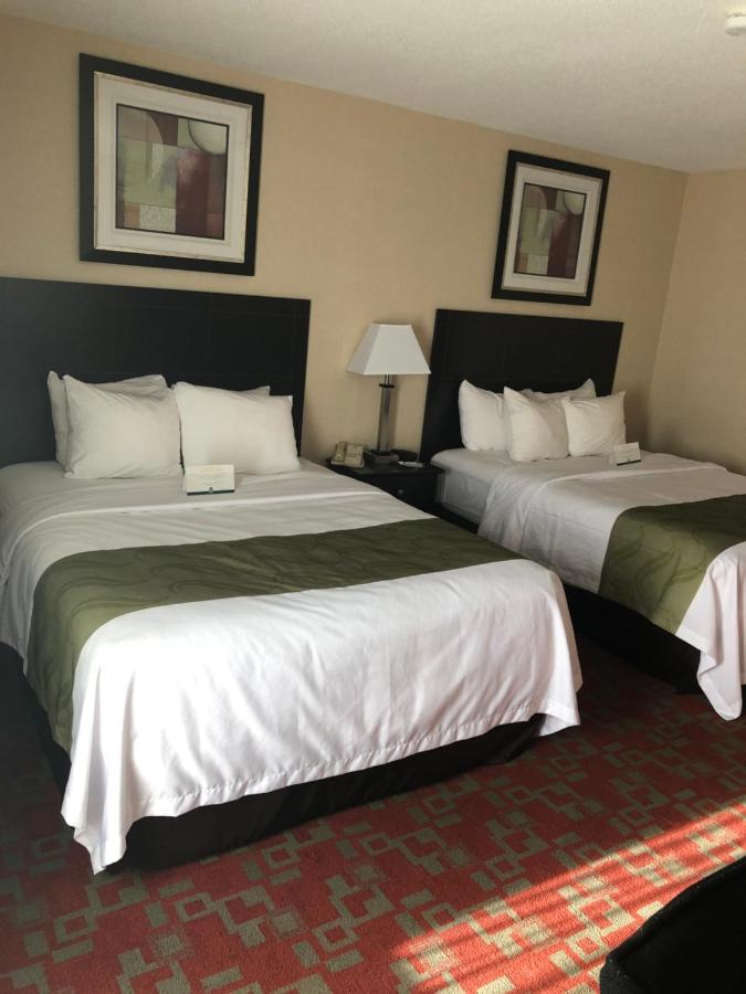 Queen Room with Two Queen Beds - Non-Smoking/Exterior Corridor at Days Inn by Wyndham Shelburne/Burlington