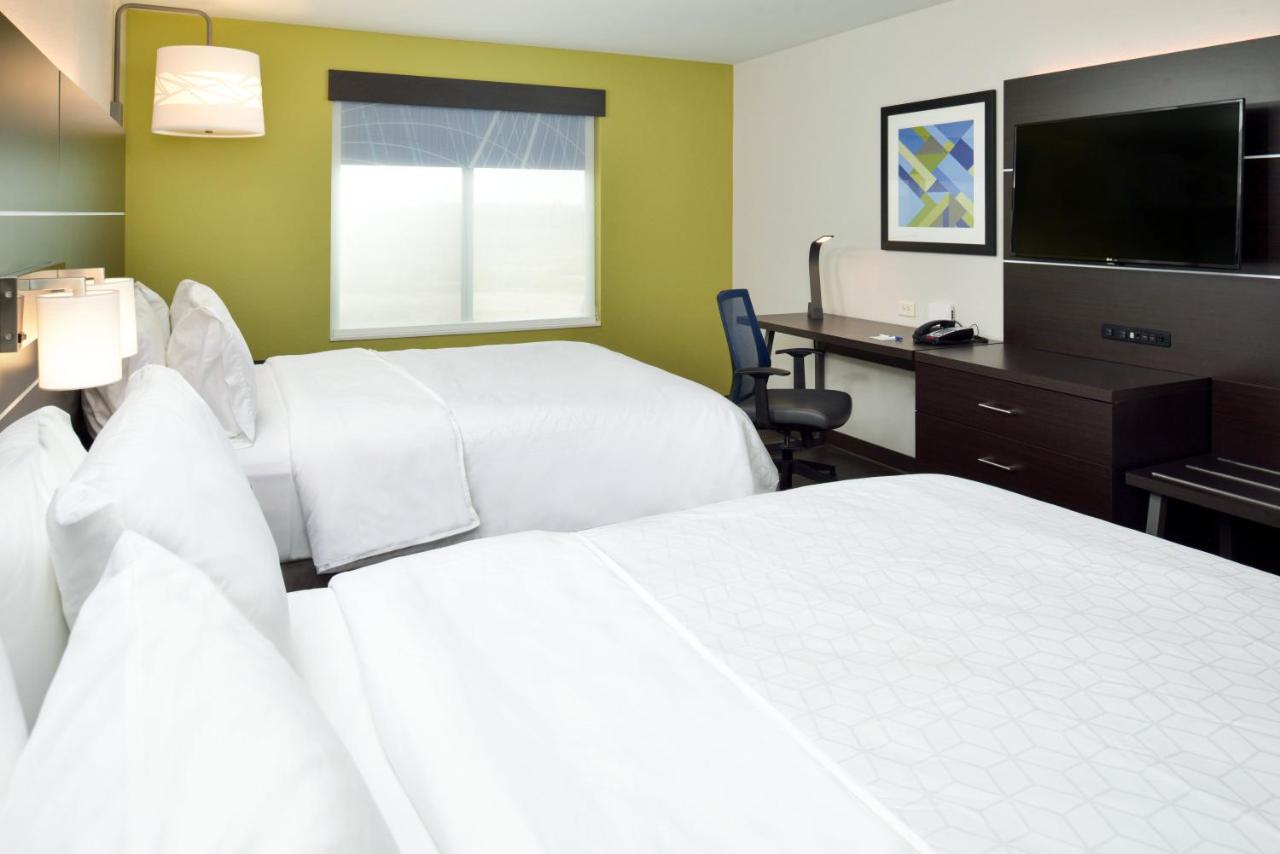 Queen Room with Two Queen Beds - Non-Smoking at Holiday Inn Express & Suites Pueblo North by IHG