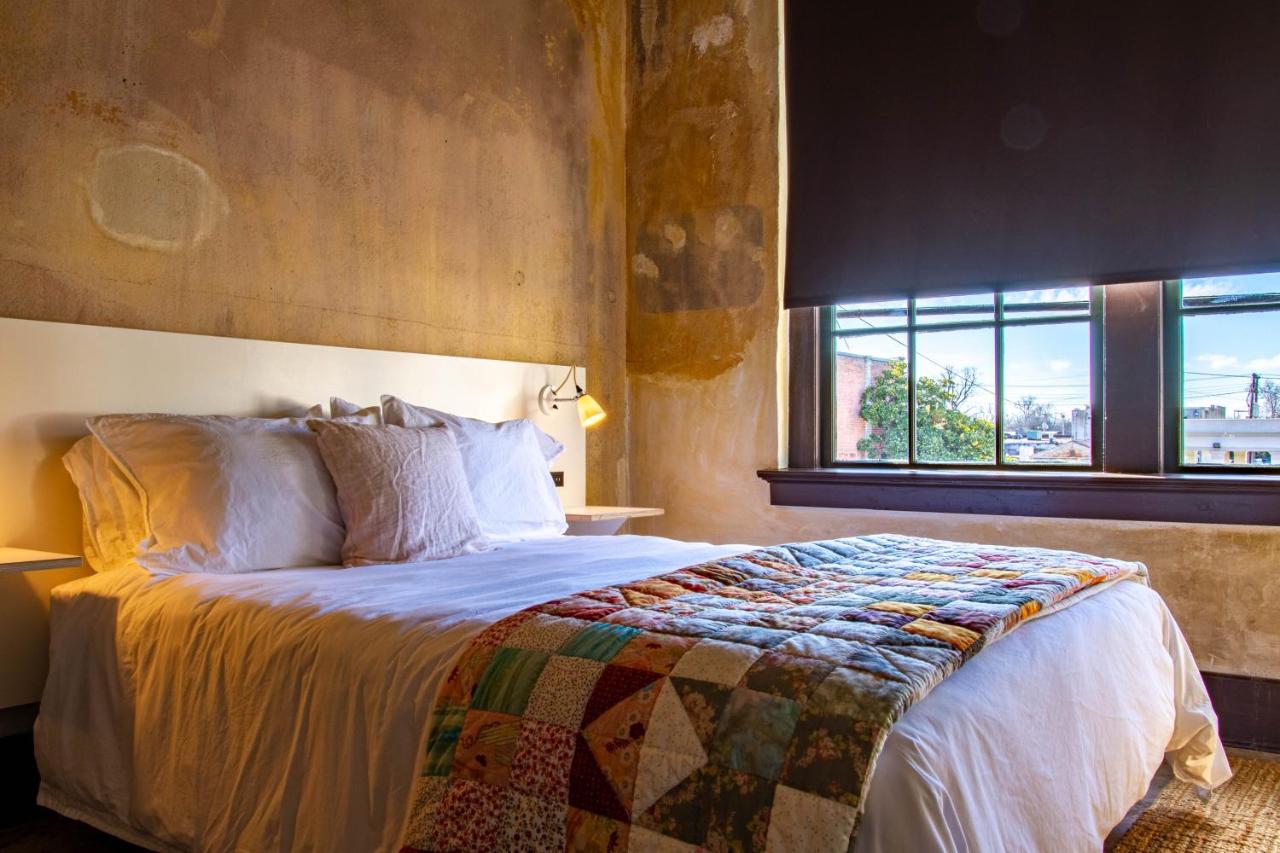 Standard Queen Room at Travelers Hotel