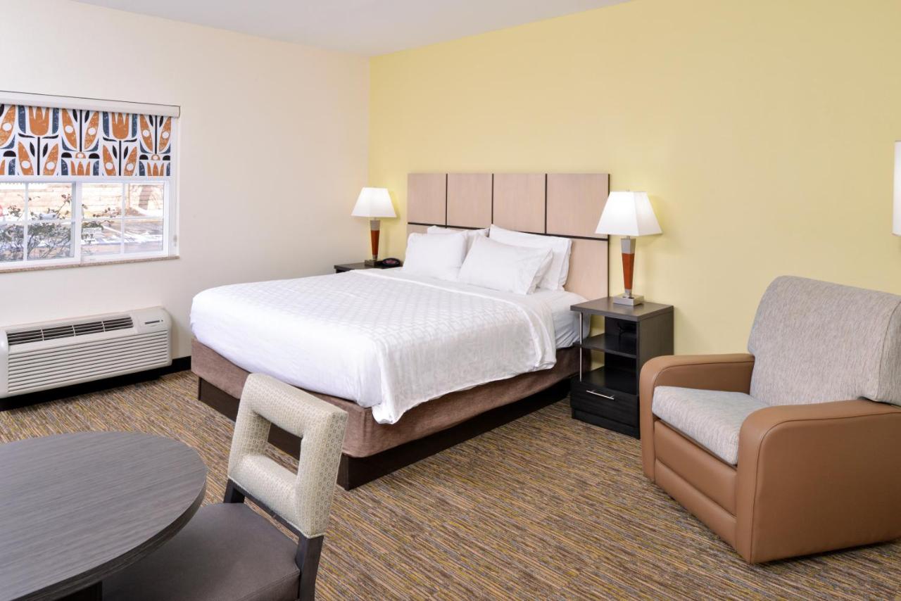  | Candlewood Suites Winchester