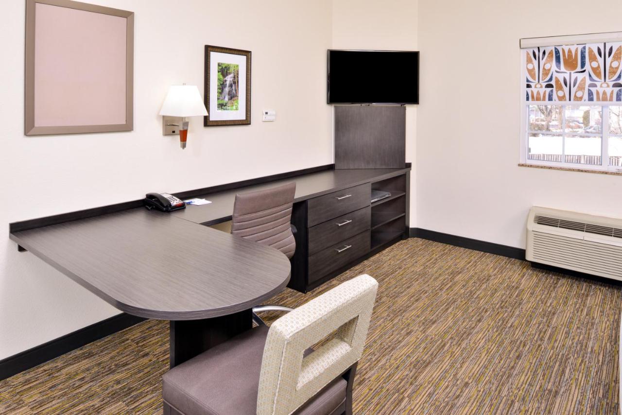 King Studio - Non-Smoking at Candlewood Suites Winchester by IHG