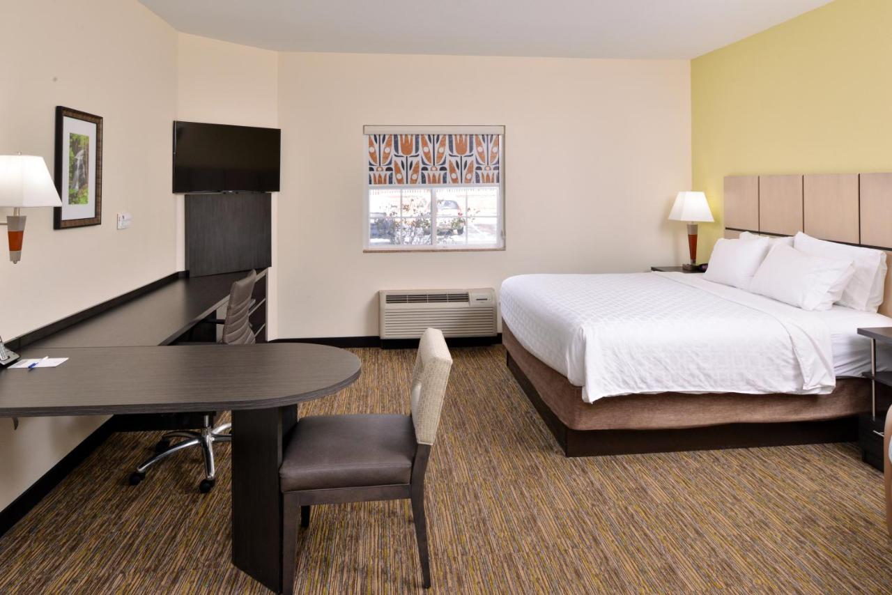 King Studio - Non-Smoking at Candlewood Suites Winchester by IHG