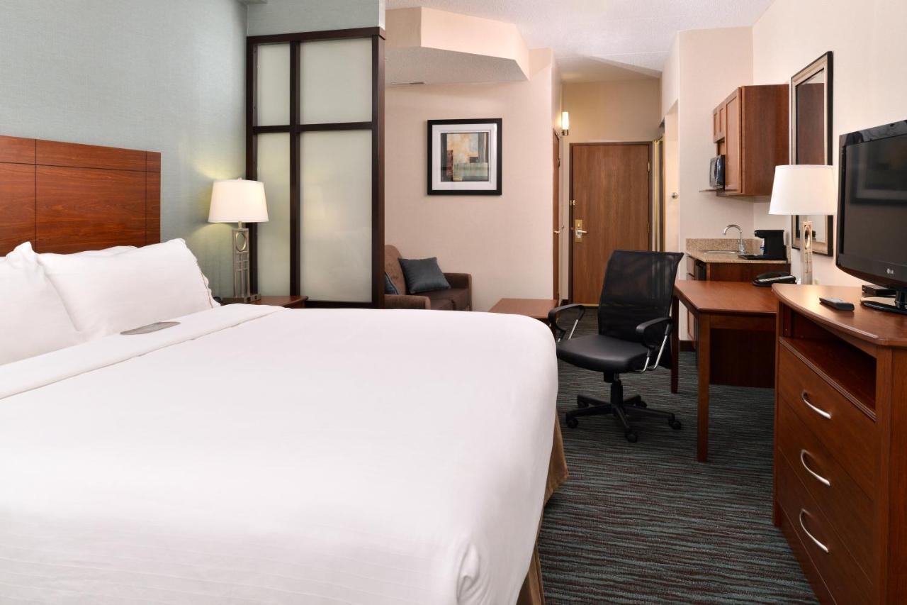  | Holiday Inn Express & Suites St Marys