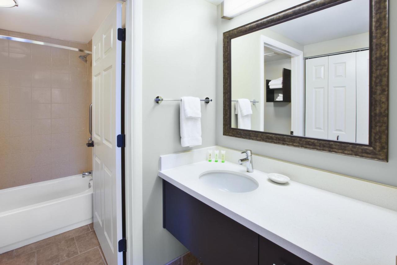 Two-Bedroom Queen Suite - Hearing Accessible - Non-Smoking at Staybridge Suites Cleveland Mayfield Heights Beachwood by IHG