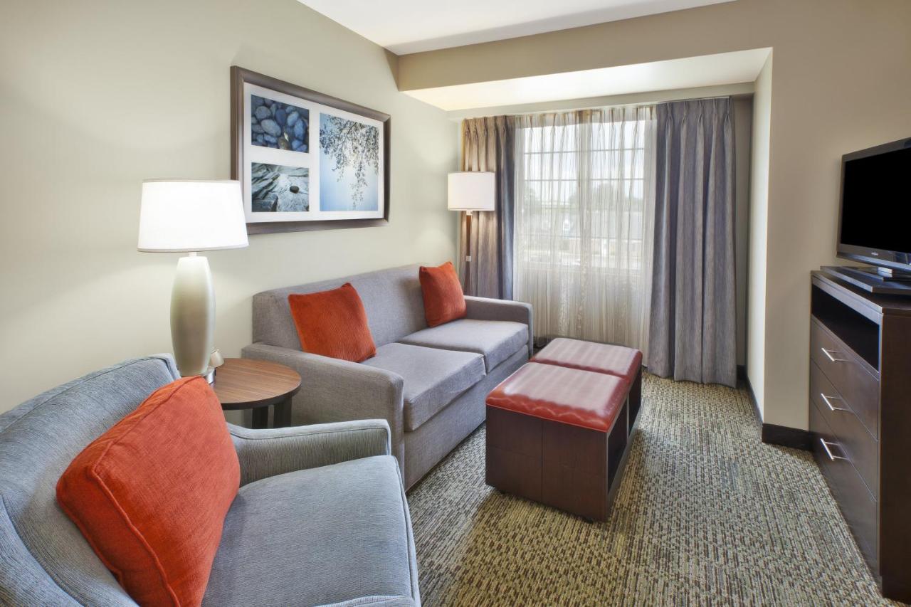 Two-Bedroom Queen Suite - Hearing Accessible - Non-Smoking at Staybridge Suites Cleveland Mayfield Heights Beachwood by IHG