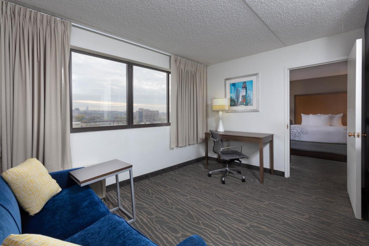 King Suite at La Quinta Inn & Suites by Wyndham Secaucus Meadowlands