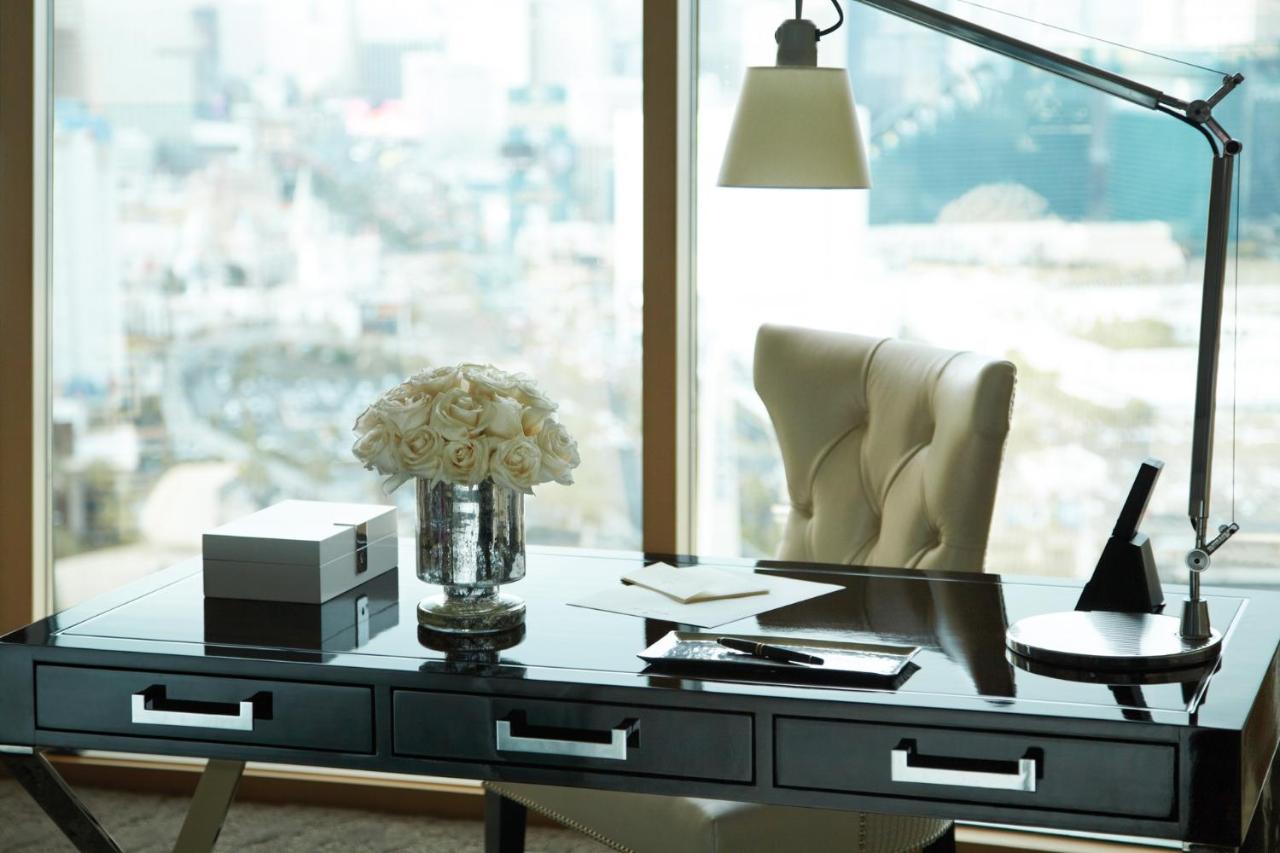 Double Room with Stadium View at Four Seasons Hotel Las Vegas