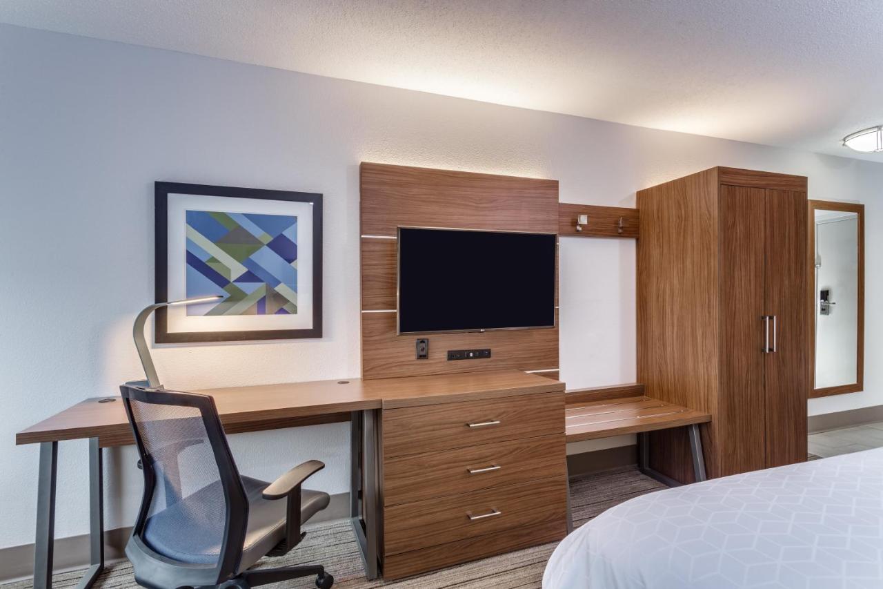 Double Room with Two Double Beds - Non-Smoking at Holiday Inn Express & Suites Scottsburg by IHG