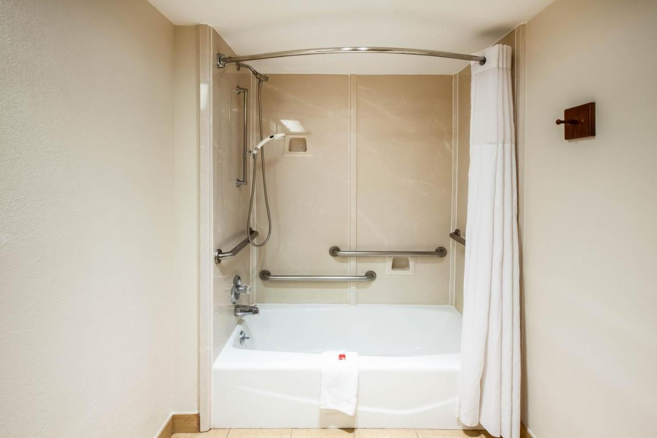King Room - Disability Access at Days Inn & Suites by Wyndham Tyler