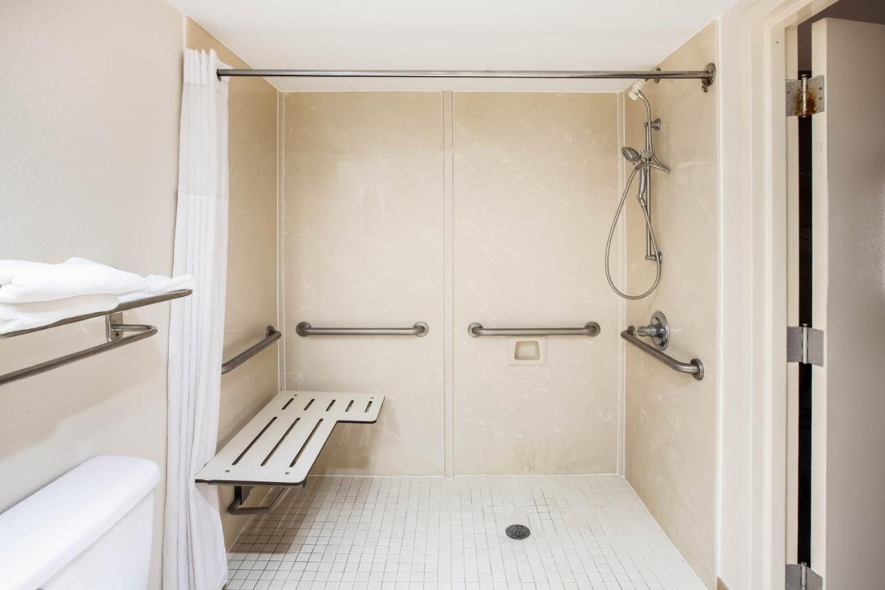 King Room - Disability Access at Days Inn & Suites by Wyndham Tyler