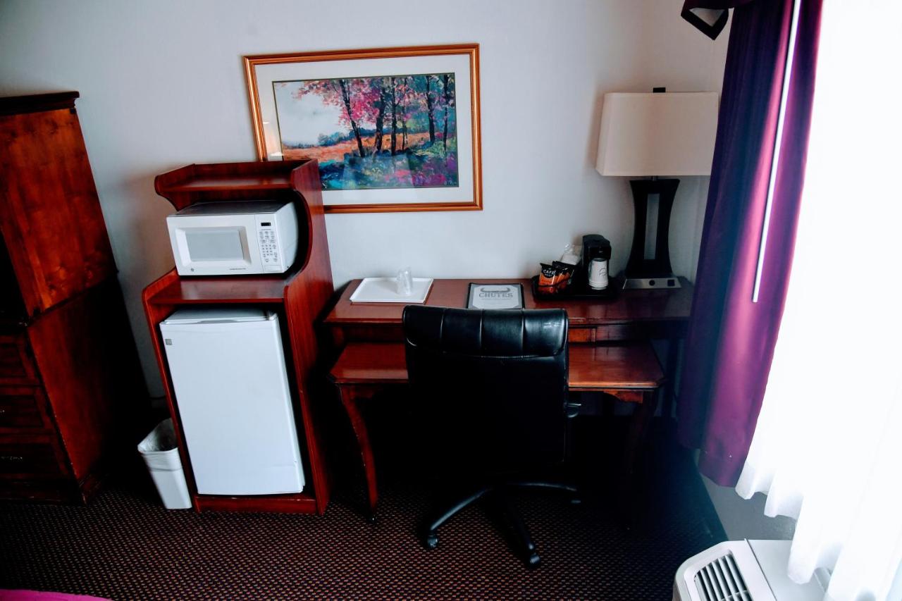 Double Room with Two Double Beds - Non-Smoking at Douglas Inn & Conference Center