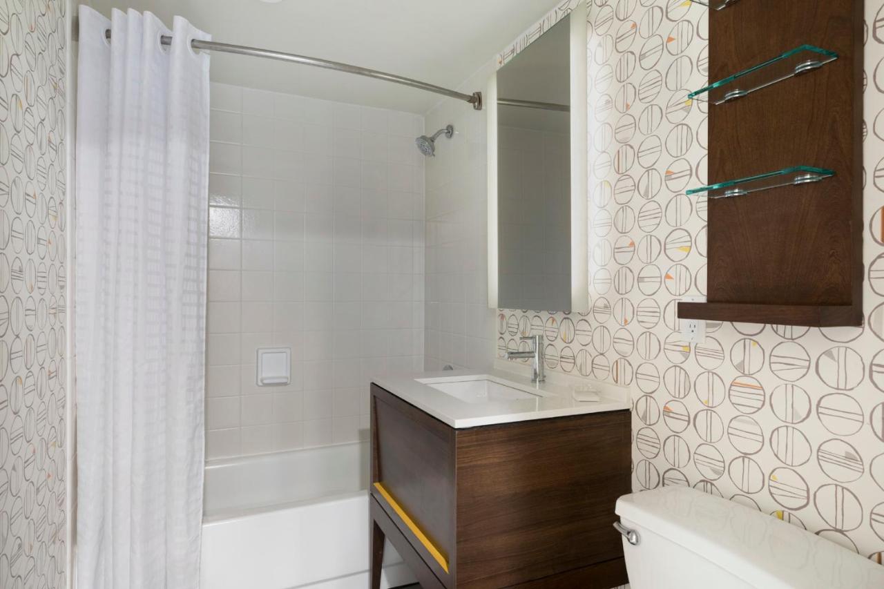 King Suite - Non-Smoking at Holiday Inn : Bloomington W MSP Airport Area, an IHG Hotel