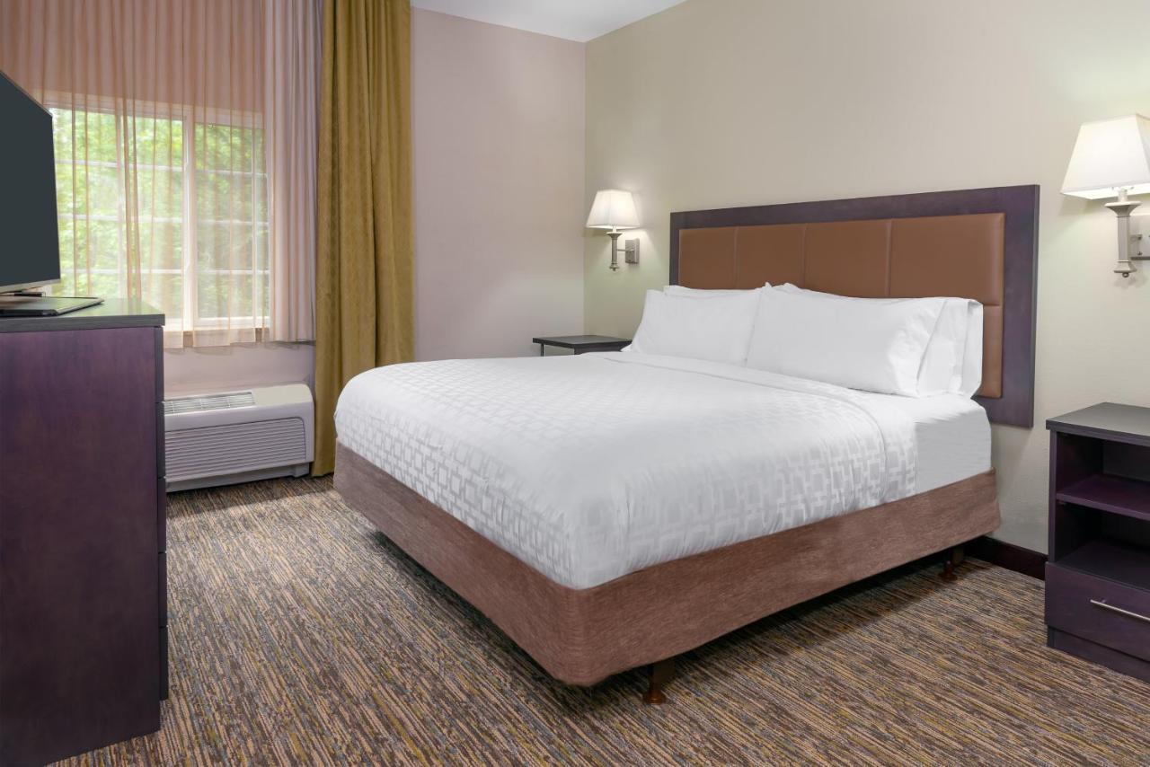 King Suite - Non-Smoking at Candlewood Suites Athens, an IHG Hotel