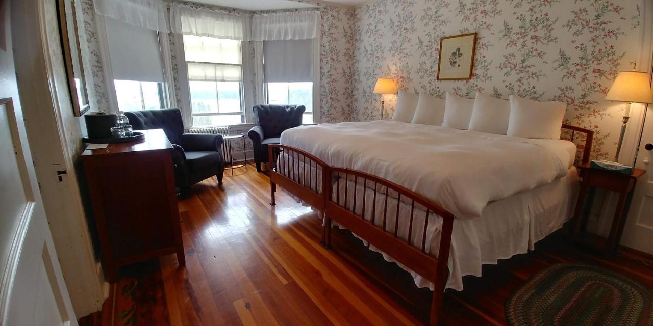 Asticou Inn