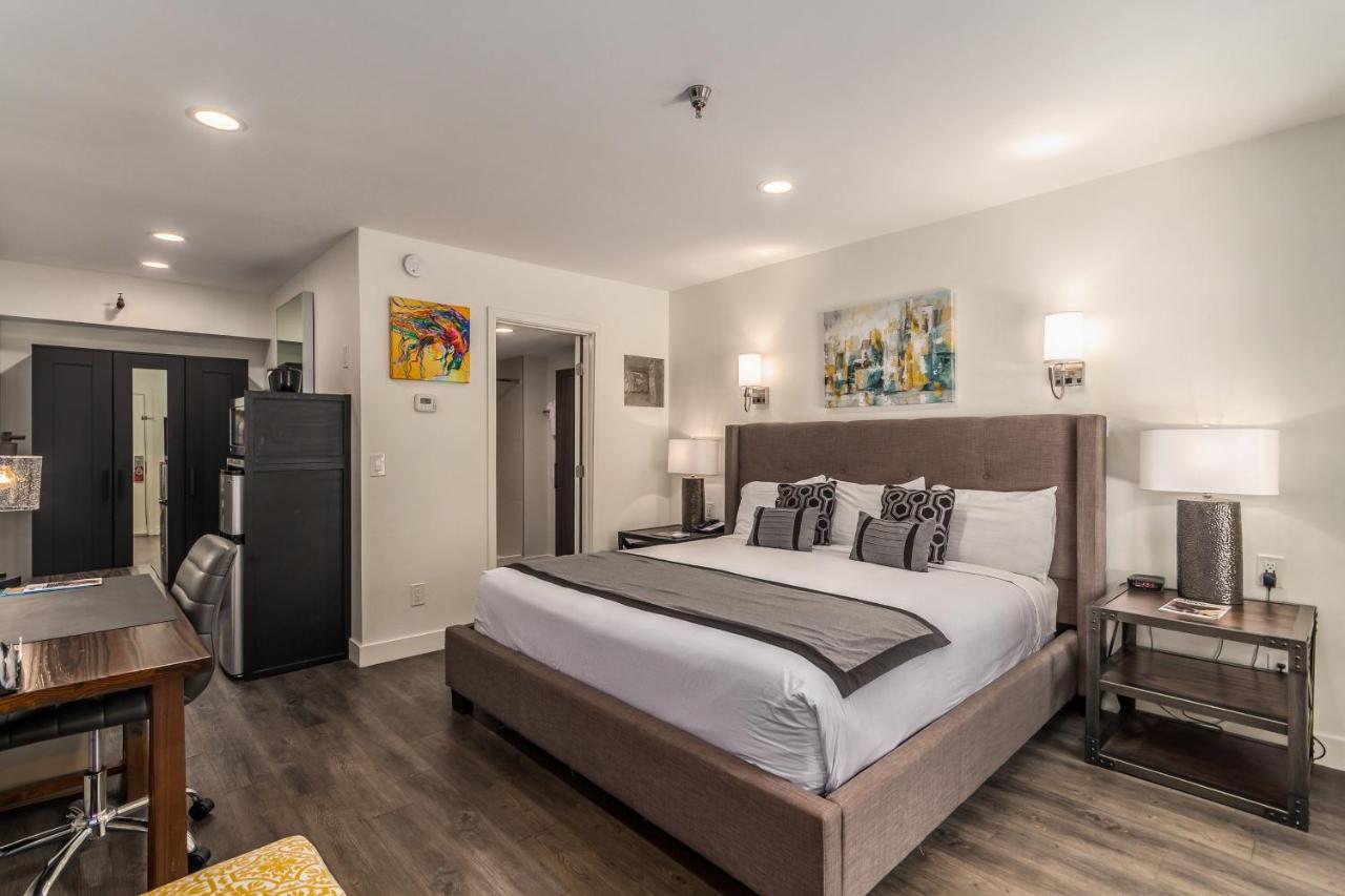 King Room at Hotel Bixby Scottsdale, BW Signature Collection