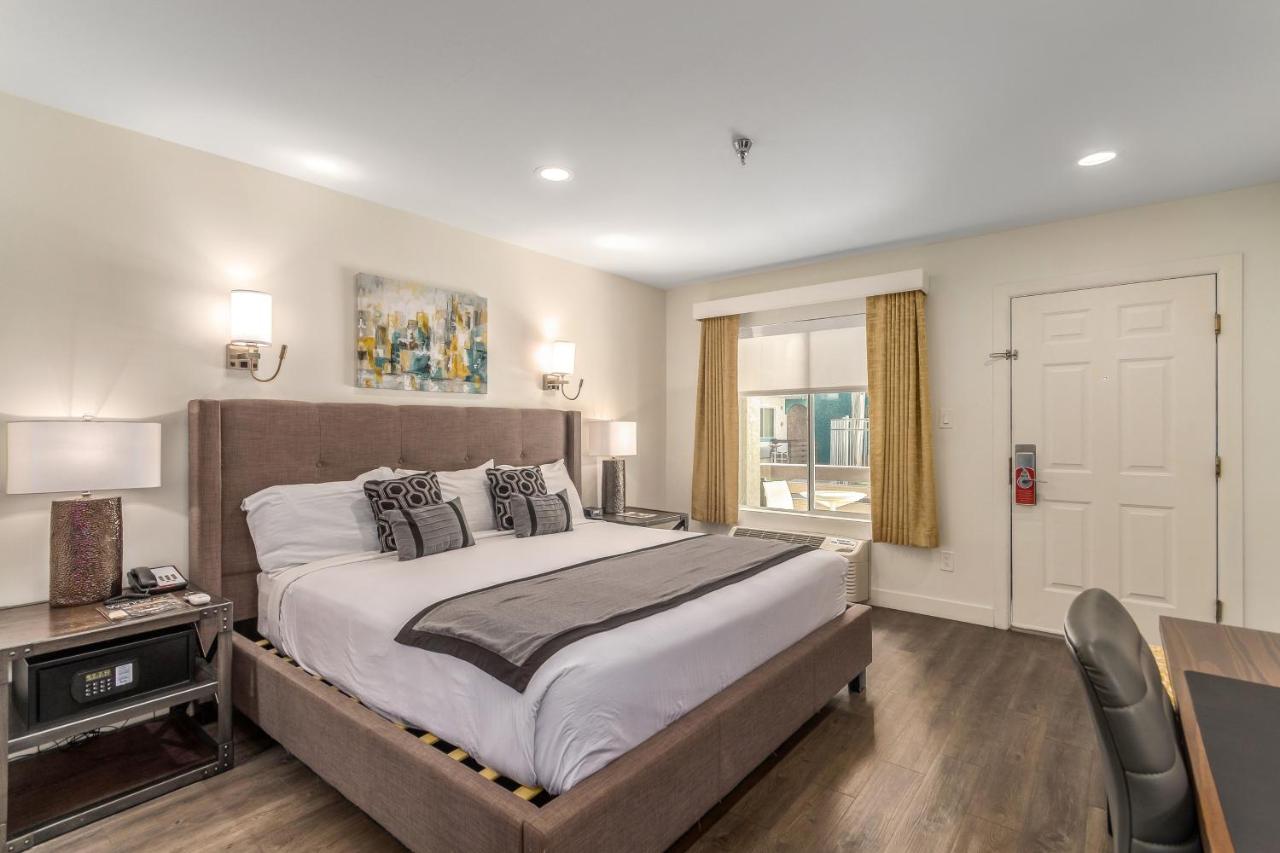 King Room at Hotel Bixby Scottsdale, BW Signature Collection