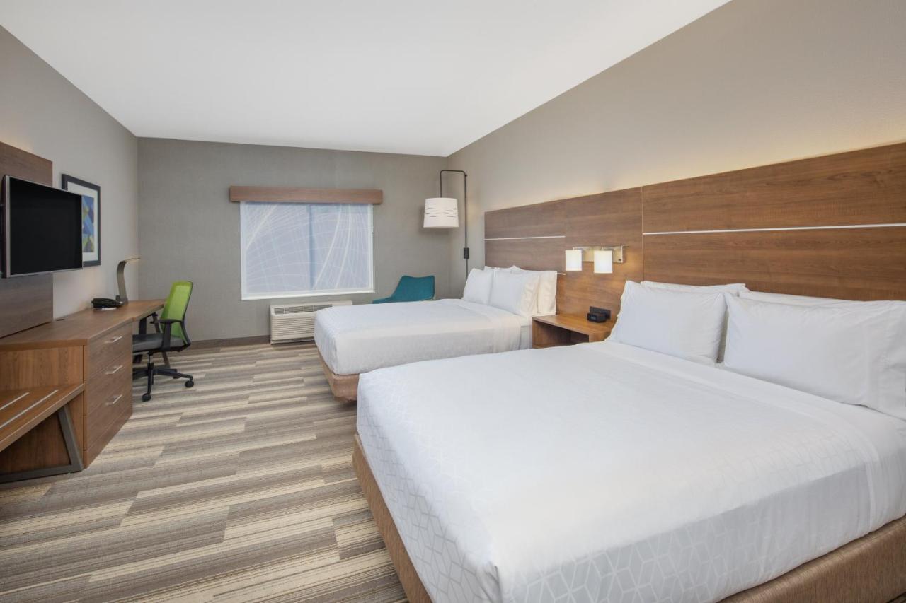 Queen Room with Two Queen Beds - Disability Access at Holiday Inn Express Surprise by IHG