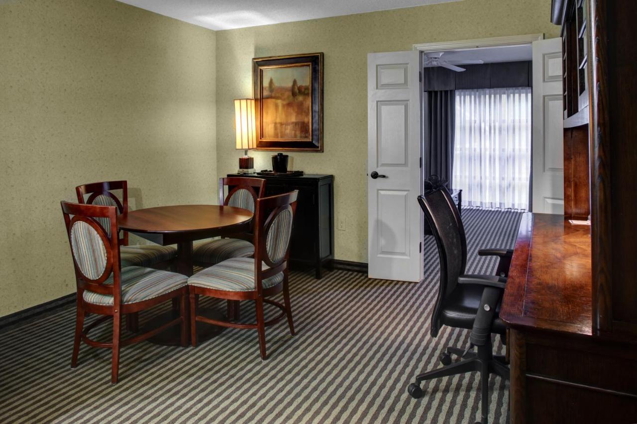 Luxury King Suite with Sofa Bed at Holiday Inn Express & Suites Atlanta Buckhead by IHG