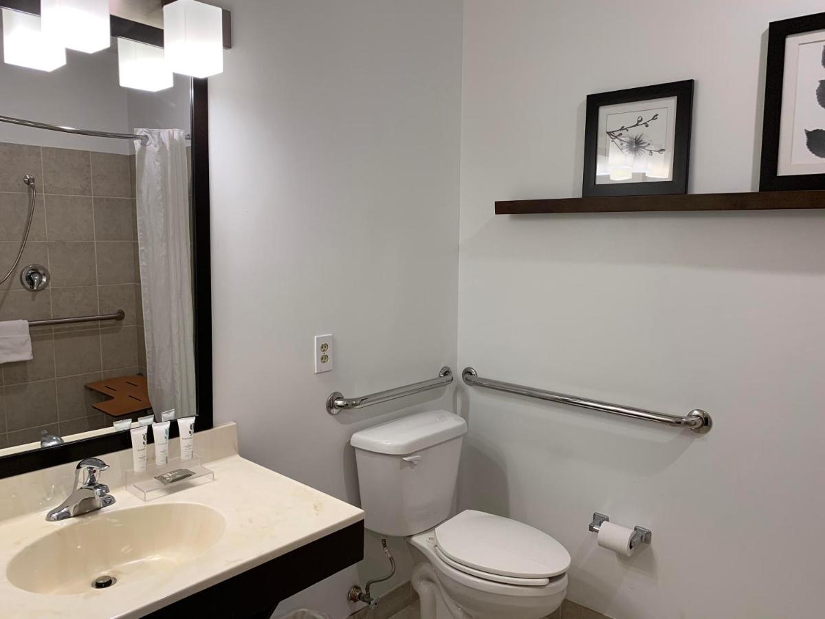 Queen Room with Two Queen Beds - Disability Access-Roll In Shower-Non-Smoking at Country Inn & Suites by Radisson, Chambersburg, PA