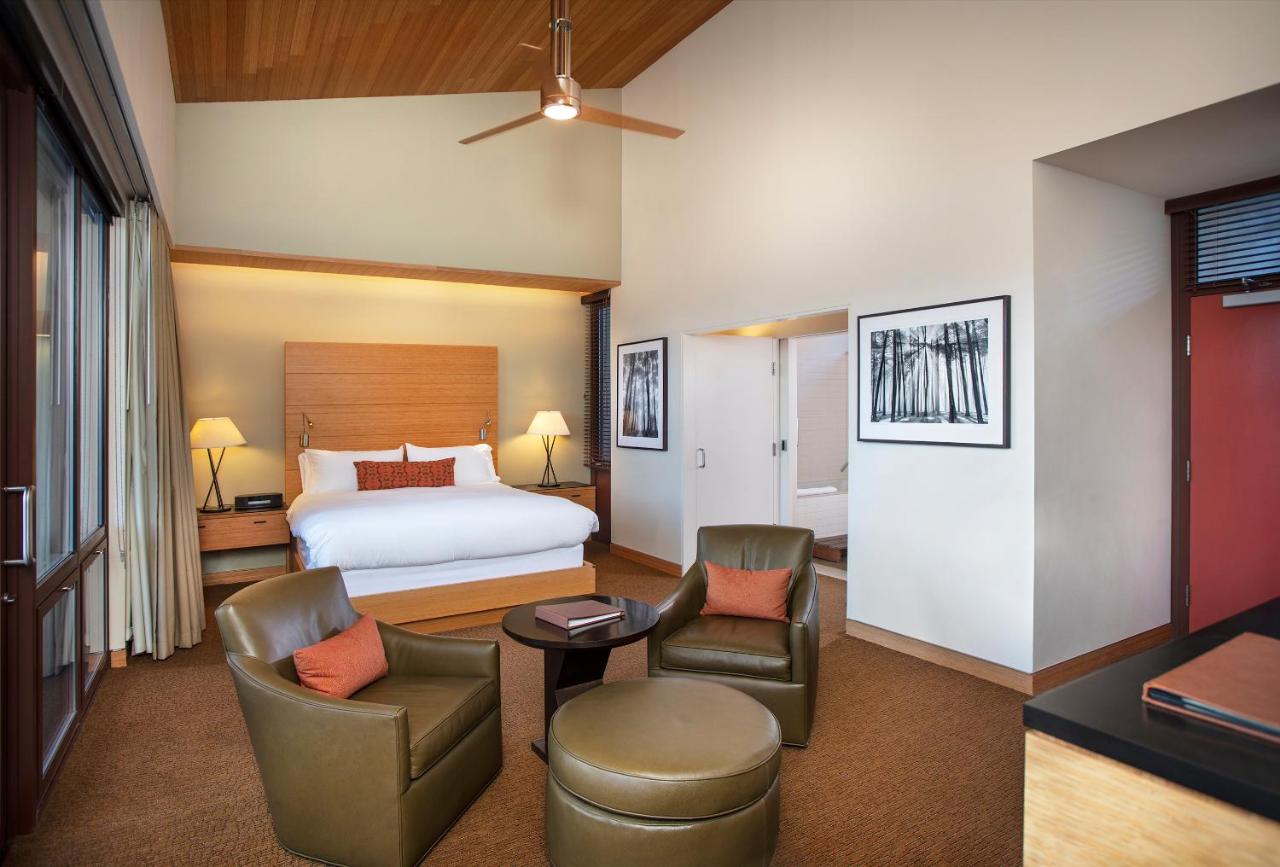 Contemporary Deluxe King Room with Bridge View at Cavallo Point