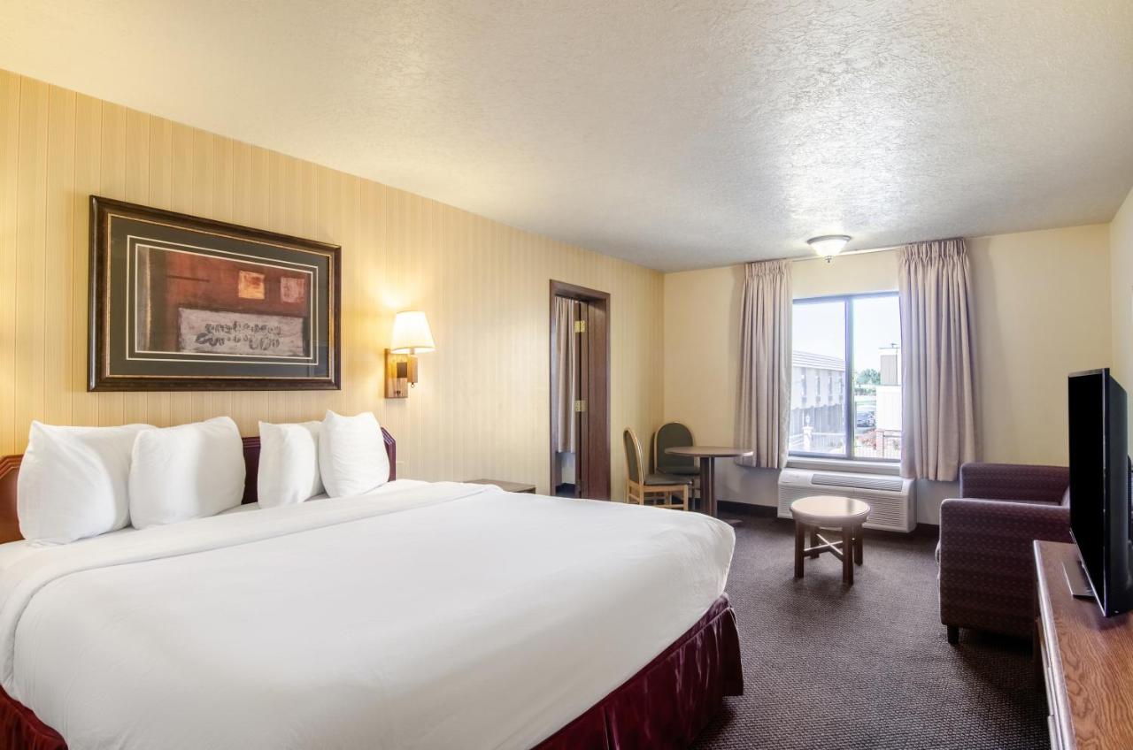 Executive Suite with Two King Beds at Americas Best Value Inn & Suites Ft. Collins E at I-25