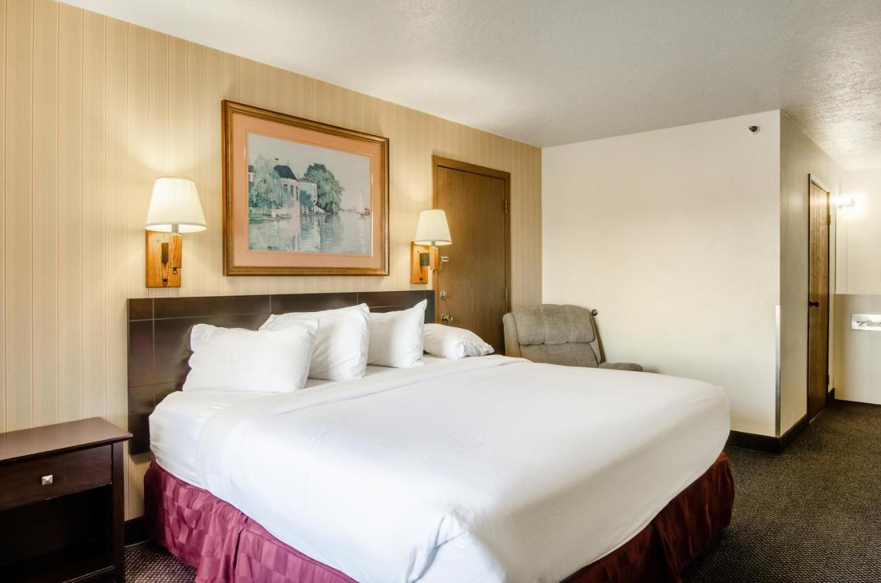 One King Bed Jetted Tub Non-Smoking at Americas Best Value Inn & Suites Ft. Collins E at I-25
