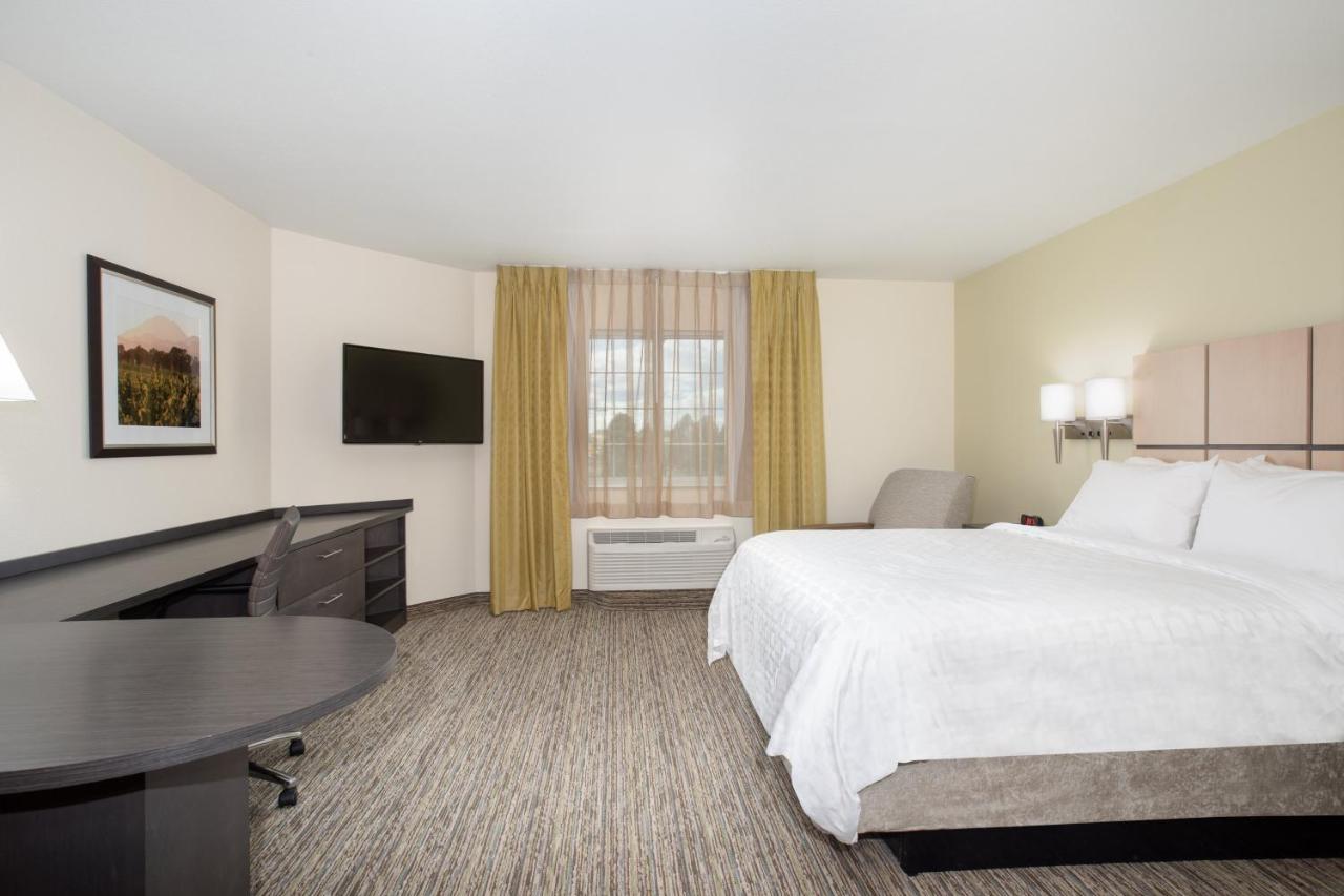 Queen Studio Suite - Non-Smoking at Candlewood Suites Cheyenne by IHG