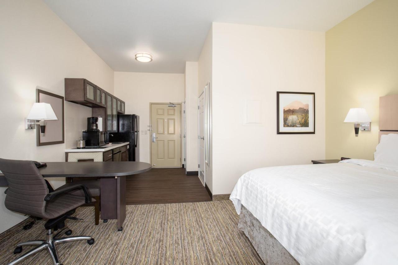Queen Studio Suite - Non-Smoking at Candlewood Suites Cheyenne by IHG