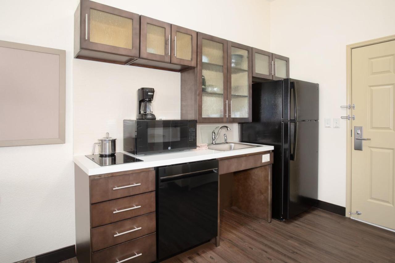 Queen Studio Suite - Non-Smoking at Candlewood Suites Cheyenne by IHG