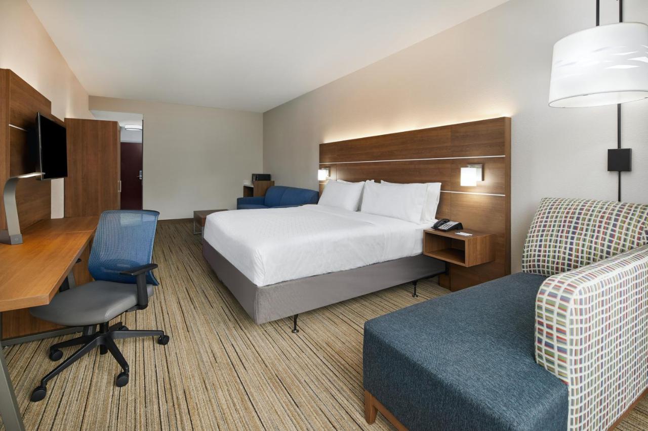 King Room - Mobility Access Tub - Non-Smoking at Holiday Inn Express Pensacola West - Navy Base by IHG