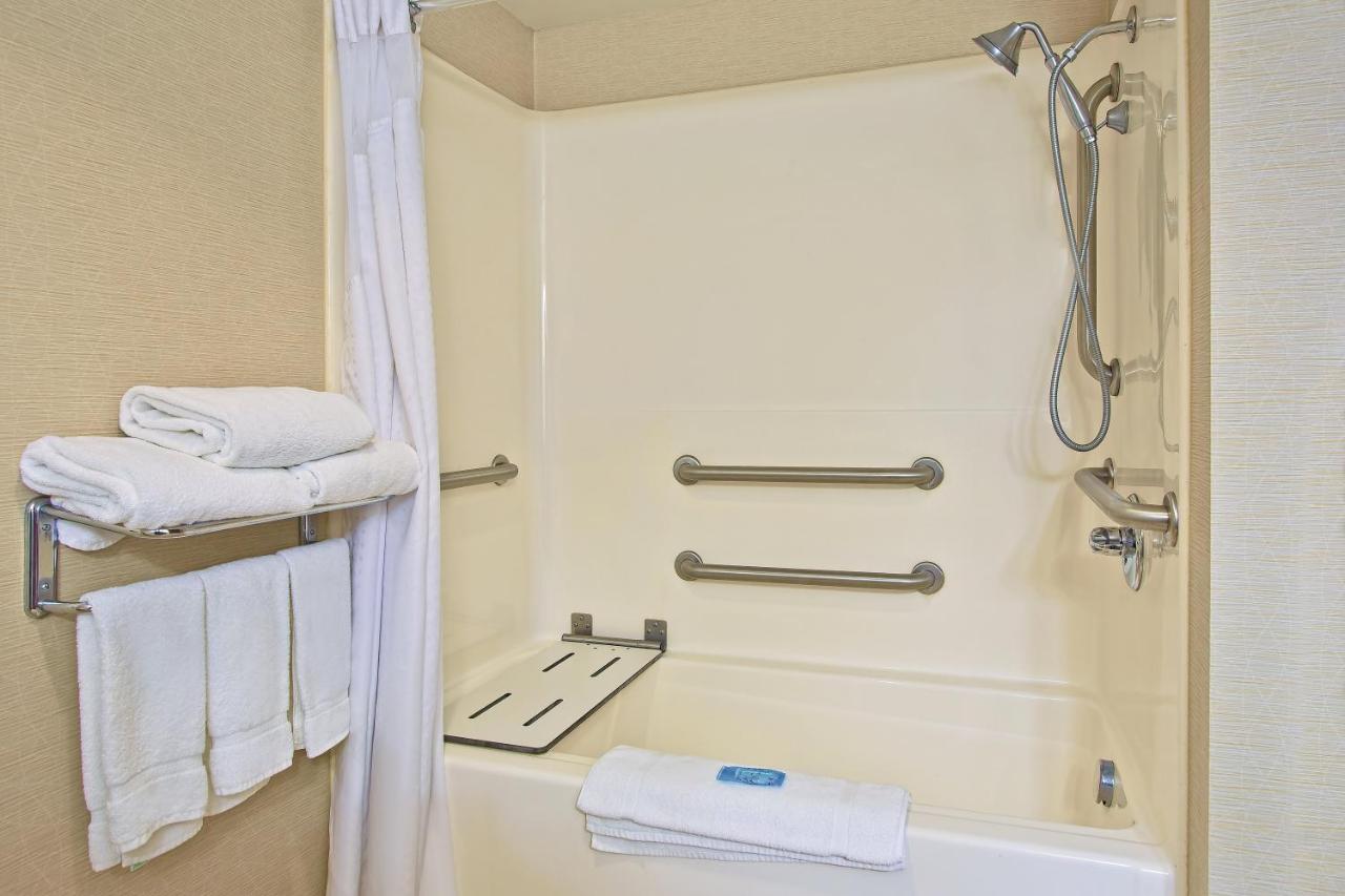 King Room - Disability Access/Non-Smoking at Holiday Inn Express Hotel & Suites Pittsburgh West Mifflin by IHG