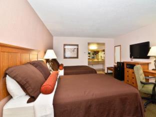 Room #52206045 at Best Western Plus Saddleback Inn & Conference Center