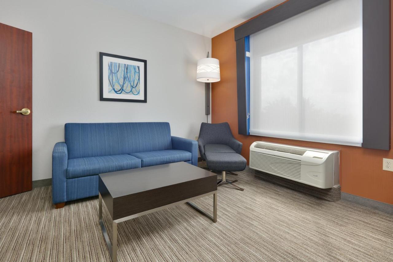 King Suite - Non-Smoking at Holiday Inn Express Hotel & Suites Dallas - Duncanville by IHG