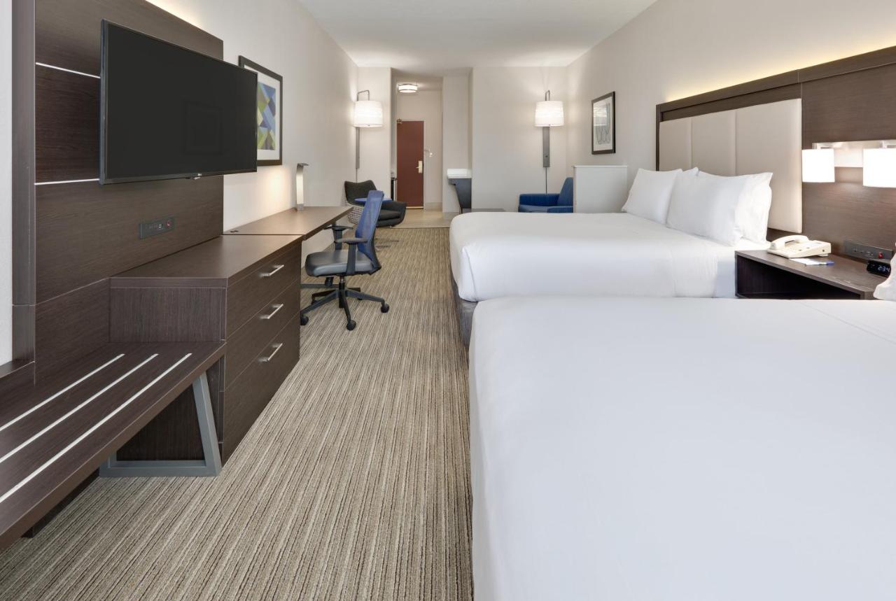 Queen Suite - Non-Smoking at Holiday Inn Express Hotel & Suites Dallas - Duncanville by IHG