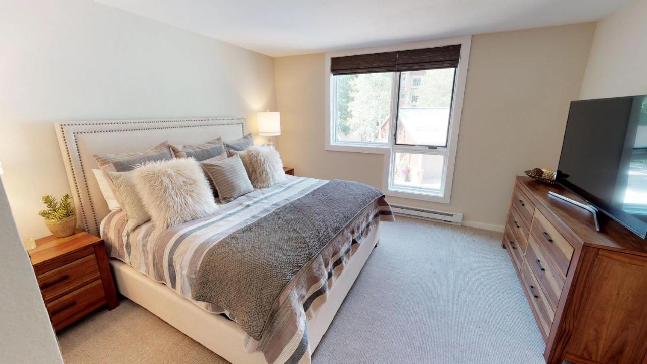 Three-Bedroom Platinum Condo with Loft at Vail Residences at Cascade Village, a Destination by Hyatt Residence