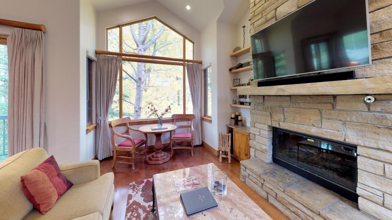 Four-Bedroom Luxury Platinum Residence at Vail Residences at Cascade Village, a Destination by Hyatt Residence