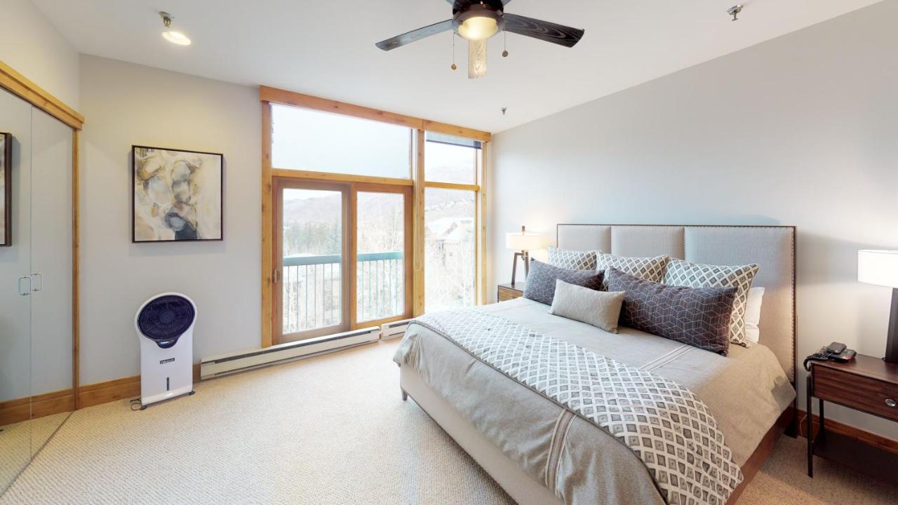 Three-Bedroom Luxury Platinum Condominium at Vail Residences at Cascade Village, a Destination by Hyatt Residence