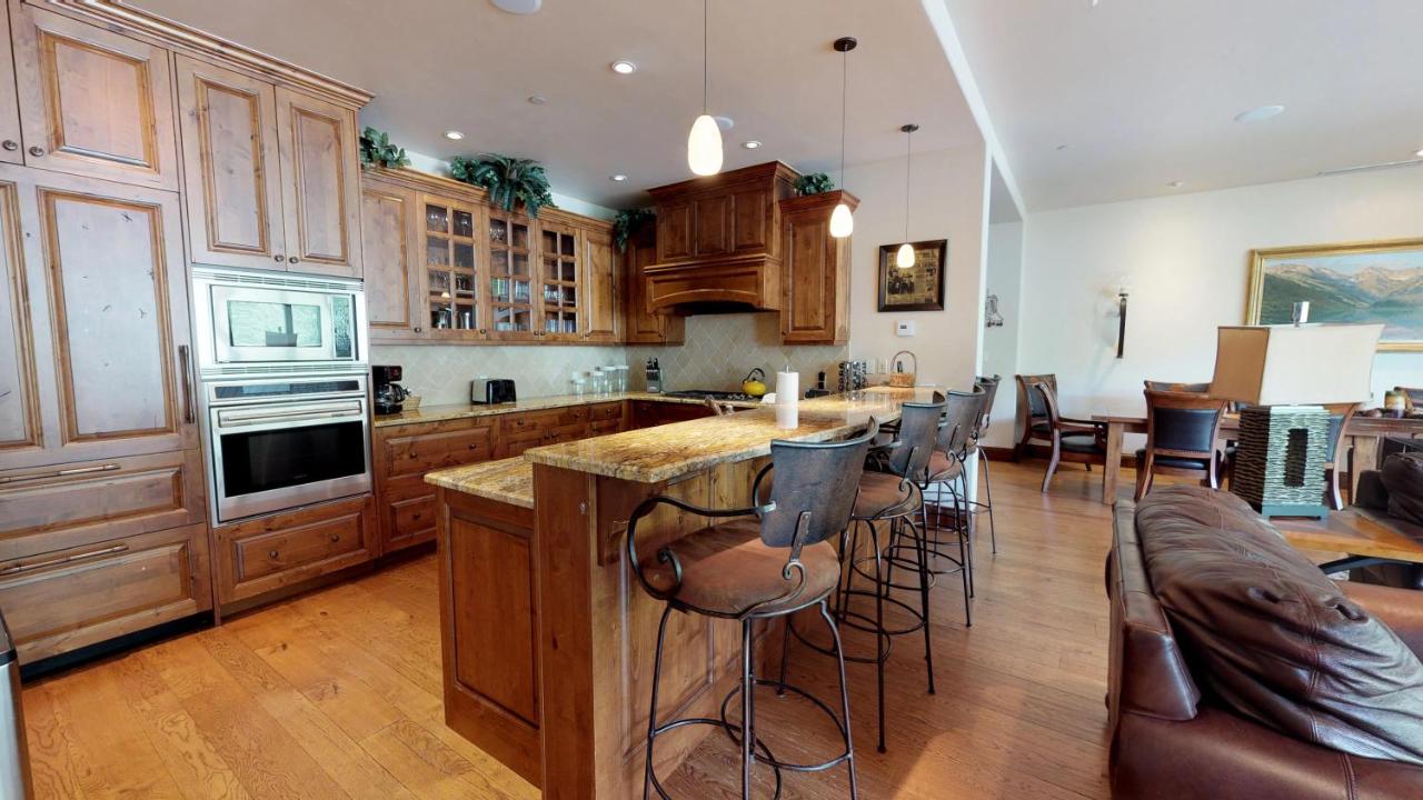WH Four Bedroom Platinum at Vail Residences at Cascade Village, a Destination by Hyatt Residence