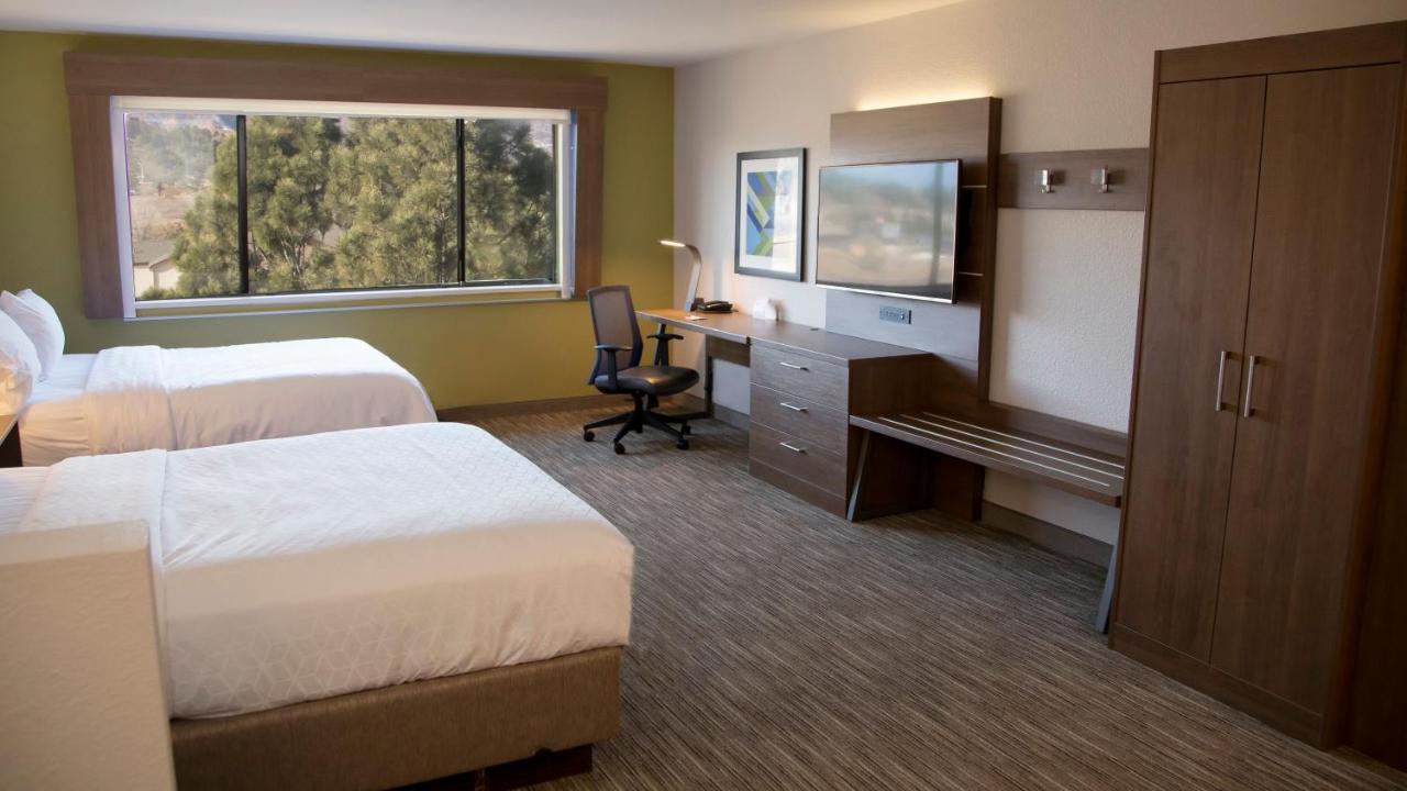 Queen Suite with Sofa Bed - Non-Smoking at Holiday Inn Express & Suites Colorado Springs North by IHG