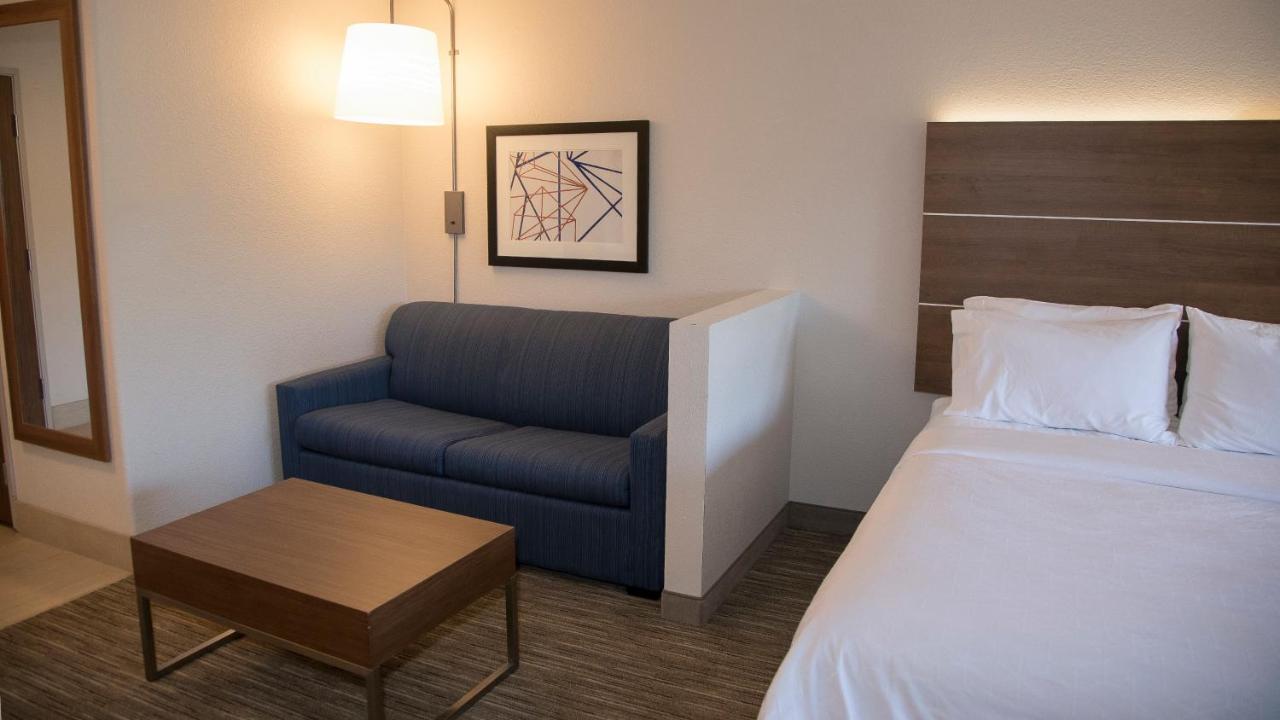Queen Suite with Sofa Bed - Non-Smoking at Holiday Inn Express & Suites Colorado Springs North by IHG
