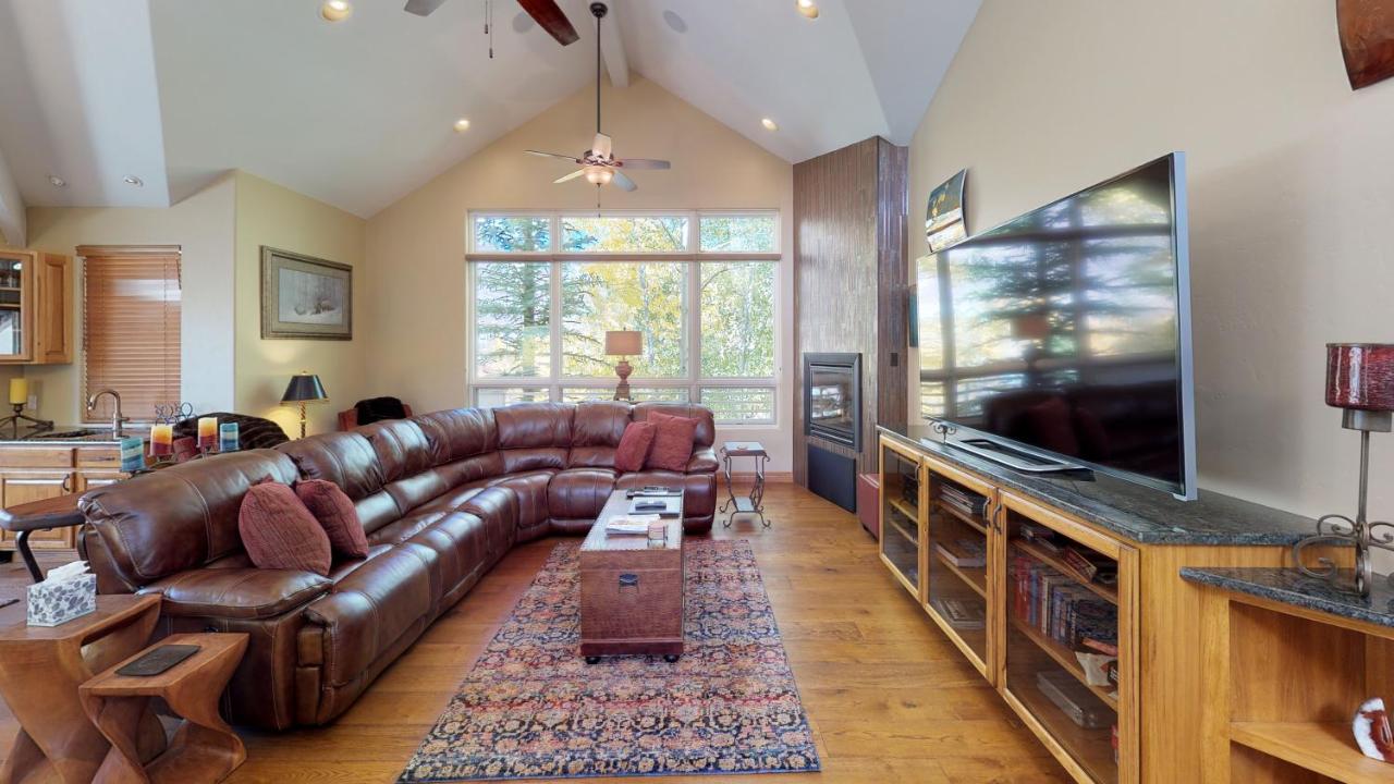 Four-Bedroom Platinum Lyons PT at Vail Residences at Cascade Village, a Destination by Hyatt Residence