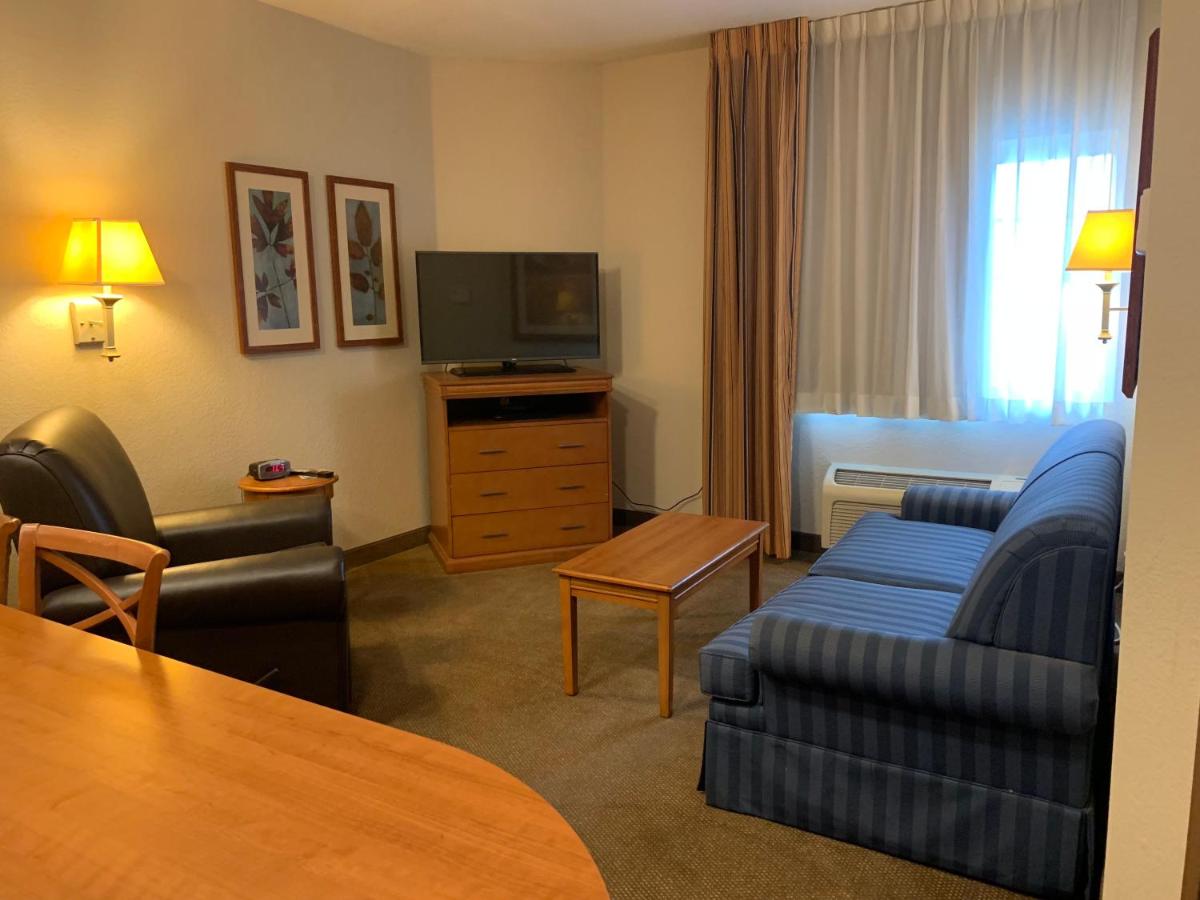 One-Bedroom Queen Suite - Non-Smoking at Candlewood Suites Jonesboro by IHG
