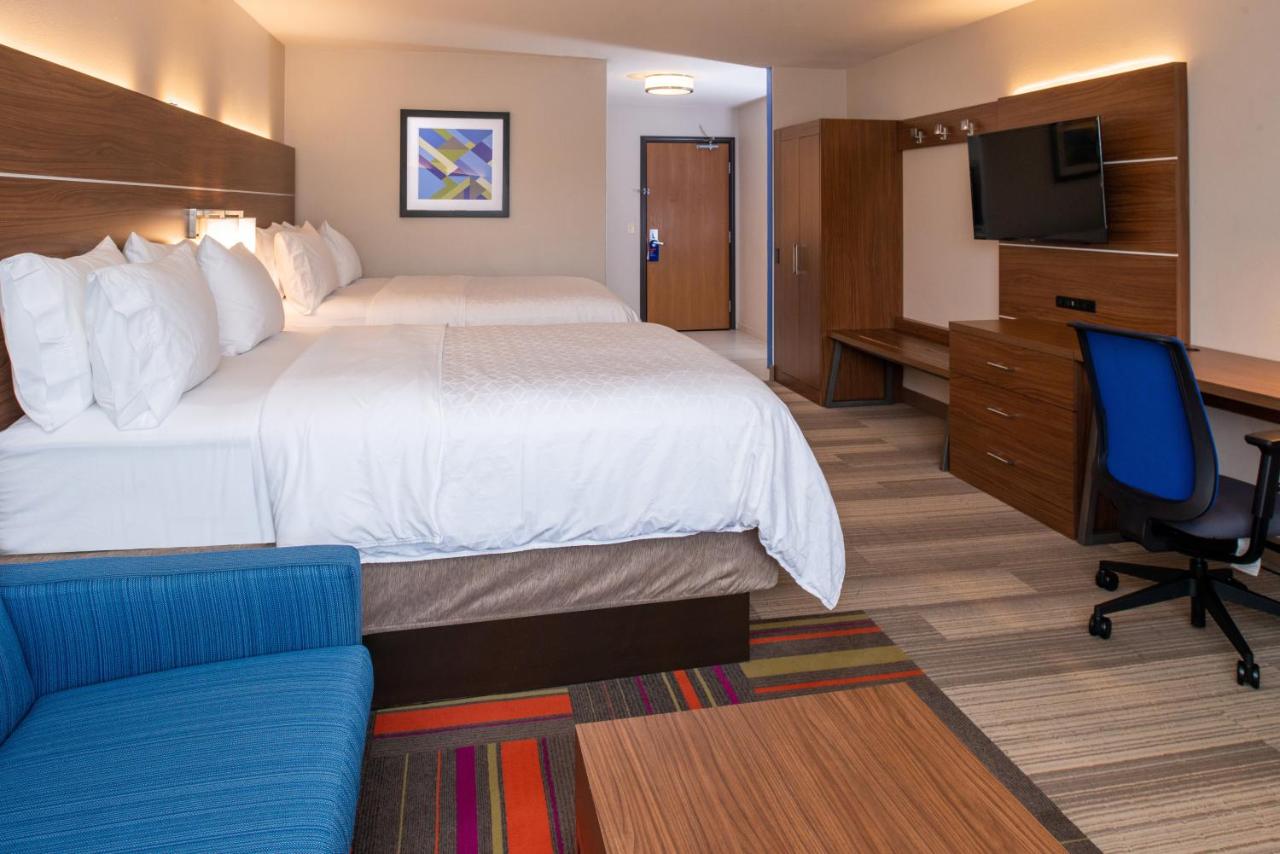 Queen Room with Two Queen Beds - Non-Smoking at Holiday Inn Express & Suites Gunnison by IHG