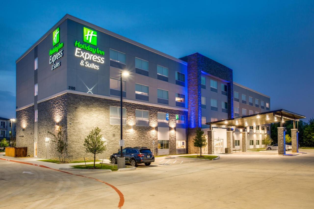  | Holiday Inn Express And Suites Denton South